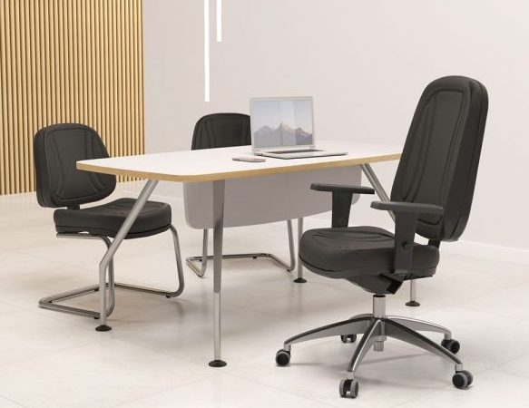 Como escolher uma cadeira de escritório confortável?