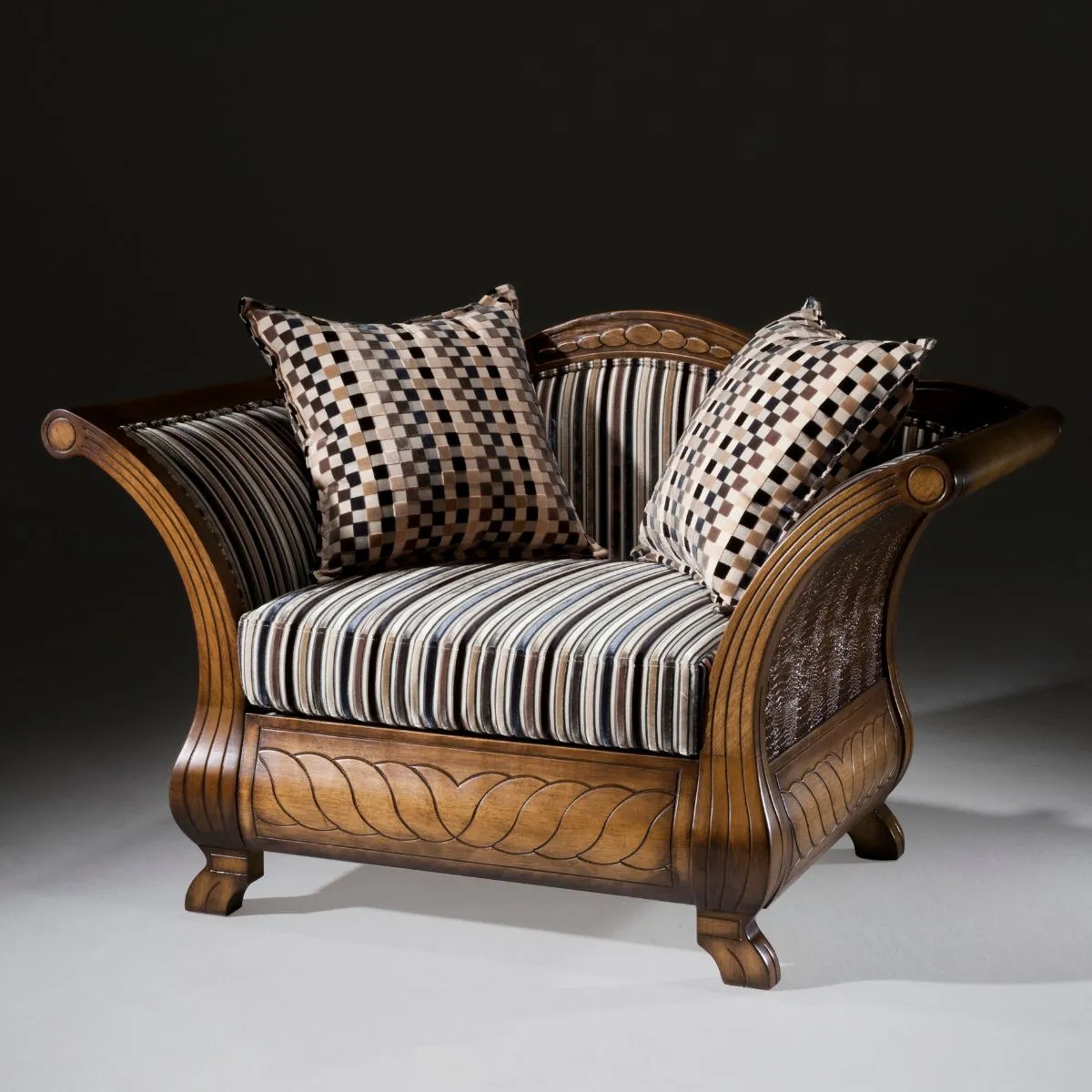 Decore com estilo: O charme da poltrona de madeira!